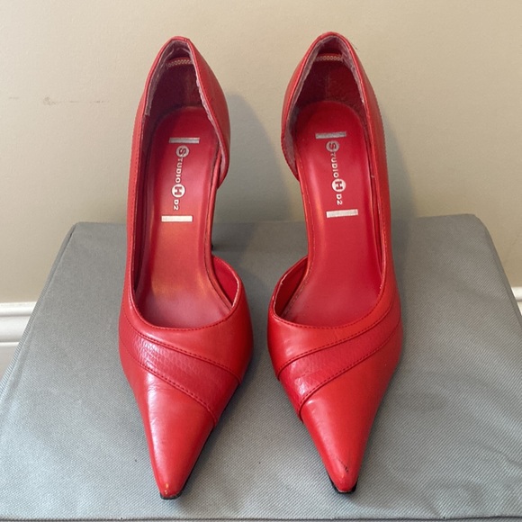 Studio H Red Pointy Toe Heels - Picture 2 of 7